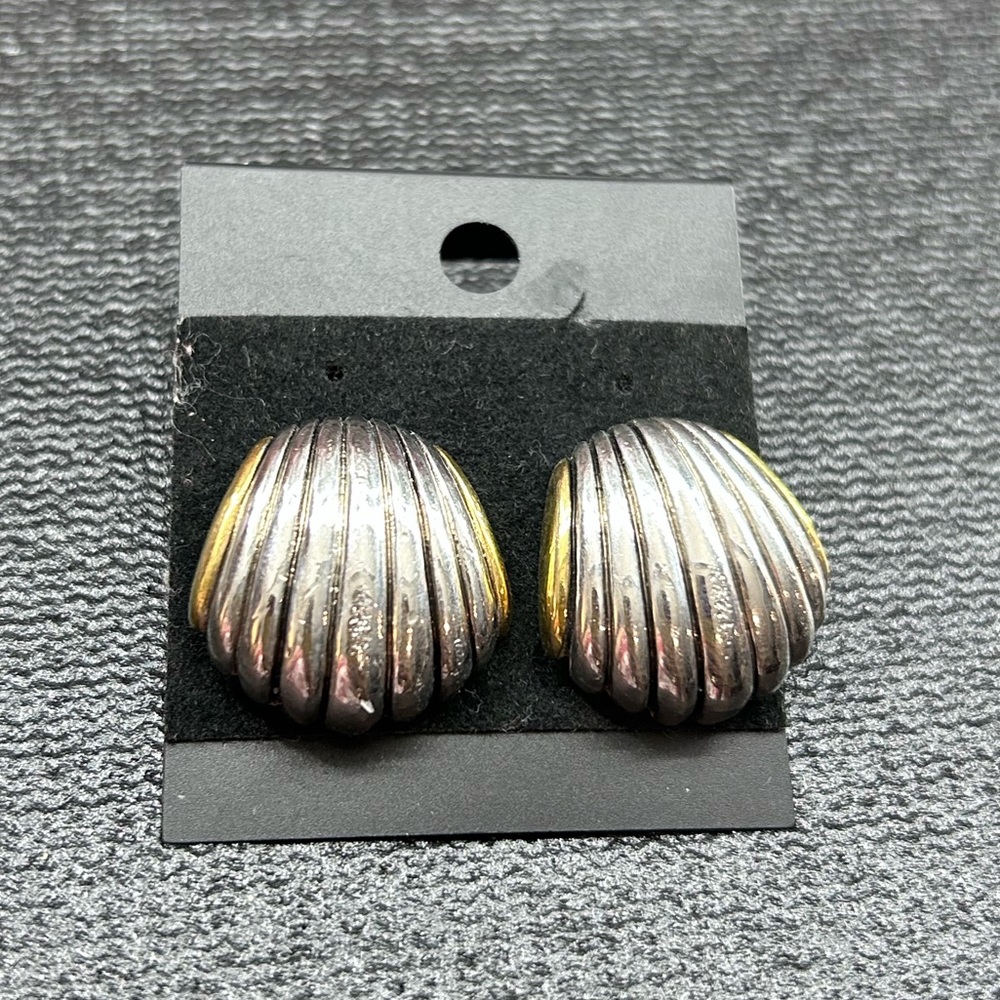 Vintage silver and gold tone shell earrings